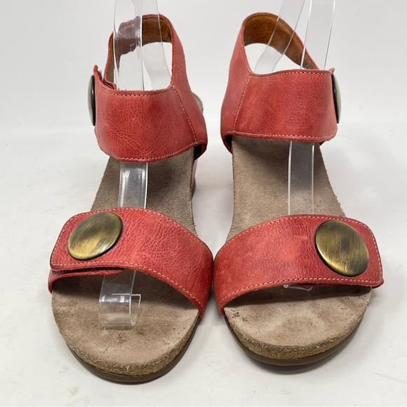 Taos Carousel 3 Wedge Sandals Womens 9 - 9.5 EU 40 Red Leather Ankle Strap - Picture 7 of 16
